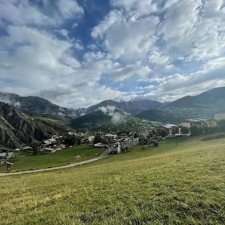 Le Seignus D'allos T2 30m2. Aux Pieds Des Pistes. Allos